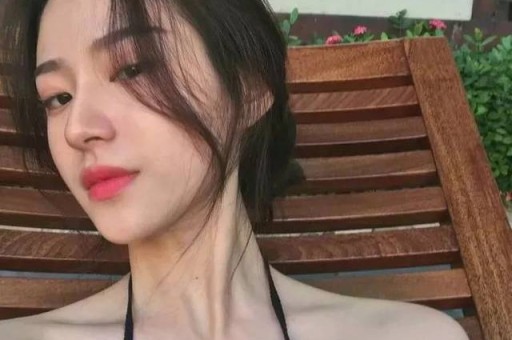 水泥妹：2017年靠卖惨走红被揭穿后老公与她离婚不再陪其演戏